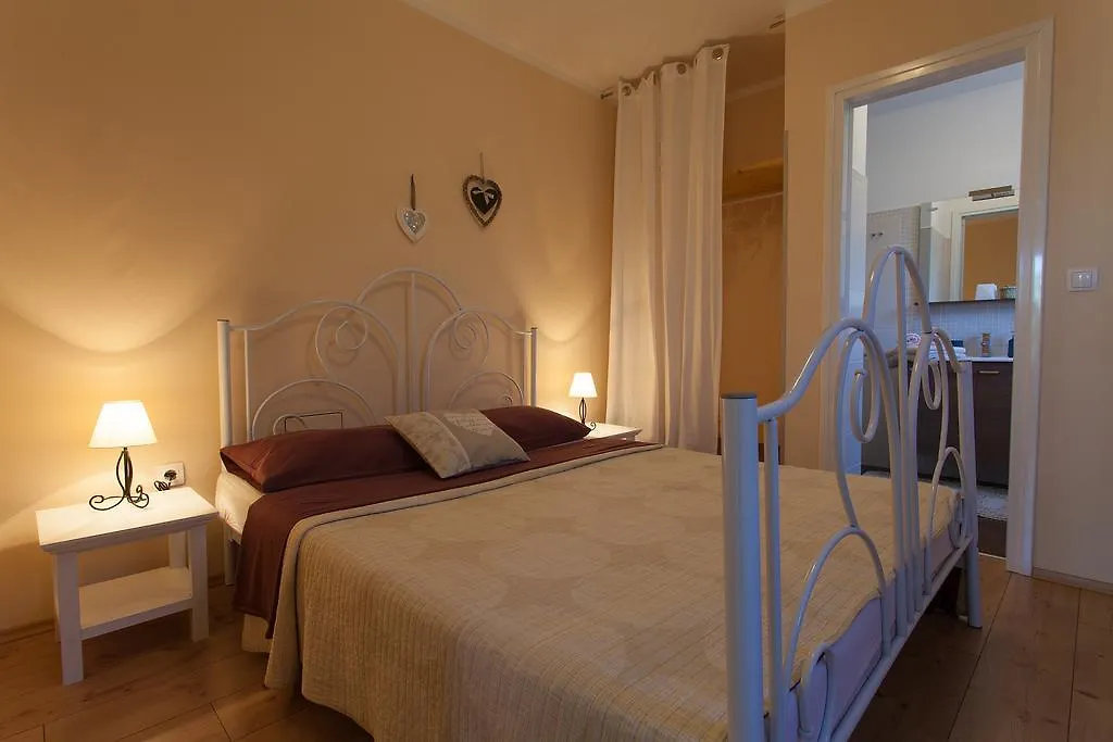 Apartment Magas Vrbnik 0*,  Хорватия
